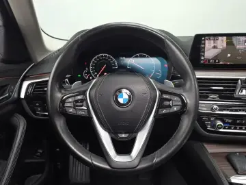 2019 BMW 5 серии с пробегом 128 879 км
