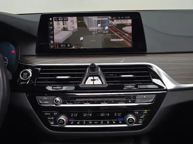 2019 BMW 5 серии с пробегом 128 879 км