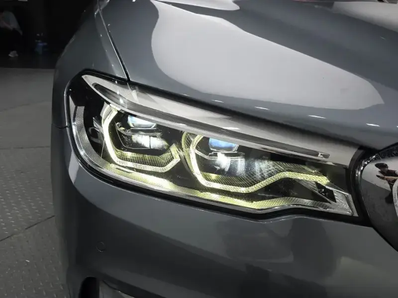 2019 BMW 5 серии с пробегом 128 879 км