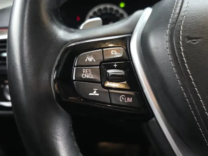 2019 BMW 5 серии с пробегом 128 879 км