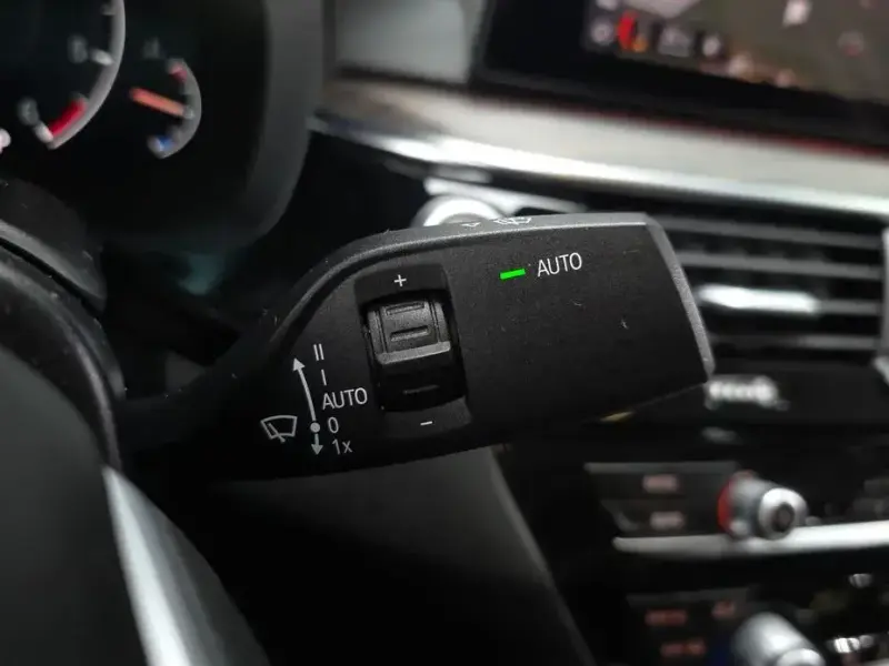 2019 BMW 5 серии с пробегом 128 879 км