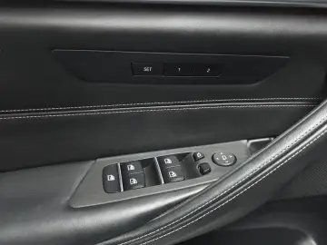 2019 BMW 5 серии с пробегом 128 879 км