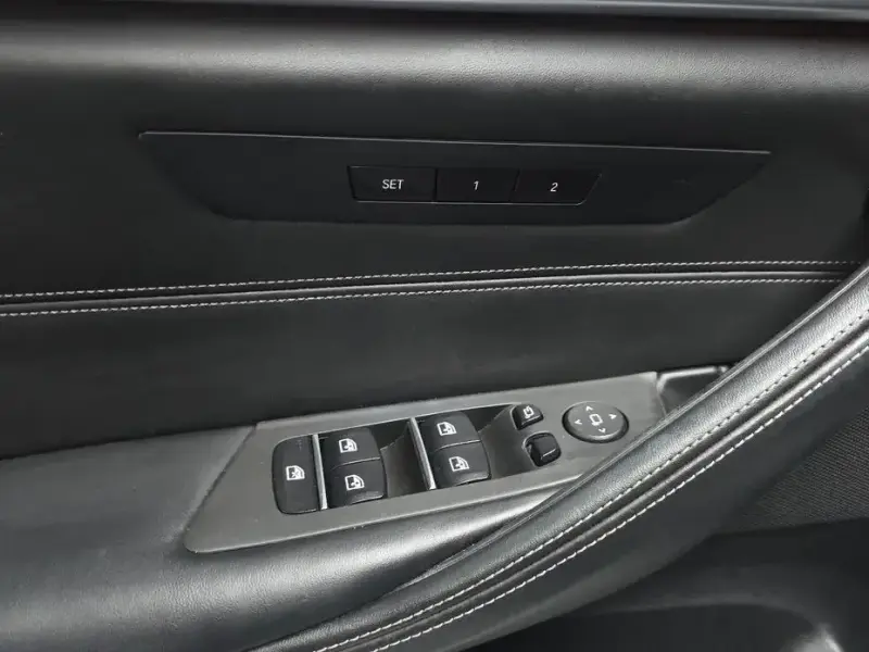 2019 BMW 5 серии с пробегом 128 879 км