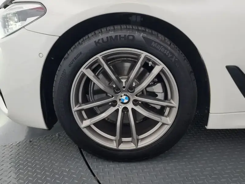 2020 BMW 5 серии с пробегом 57 697 км