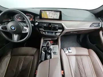 2020 BMW 5 серии с пробегом 57 697 км