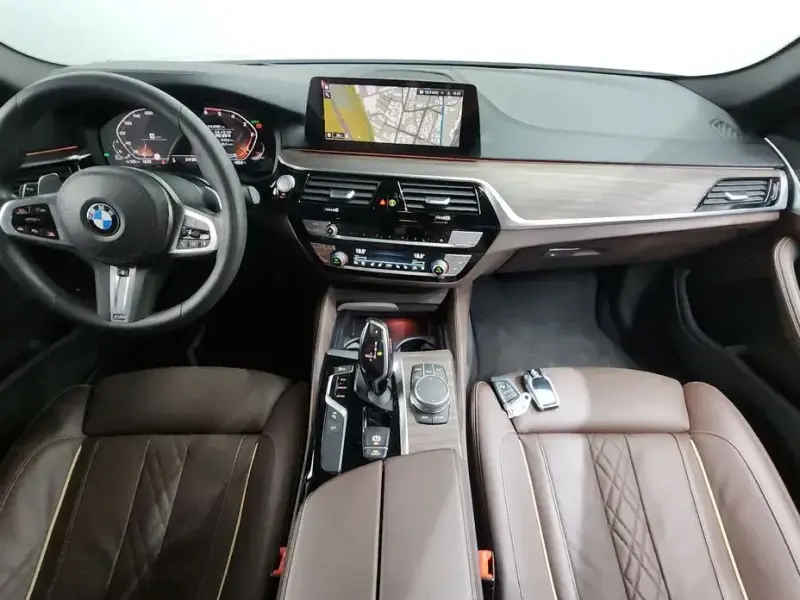 2020 BMW 5 серии с пробегом 57 697 км