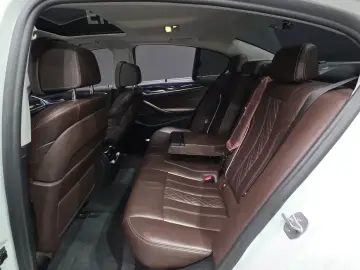 2018 BMW 5 серии с пробегом 116 859 км