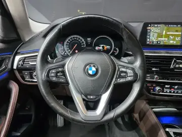 2018 BMW 5 серии с пробегом 116 859 км