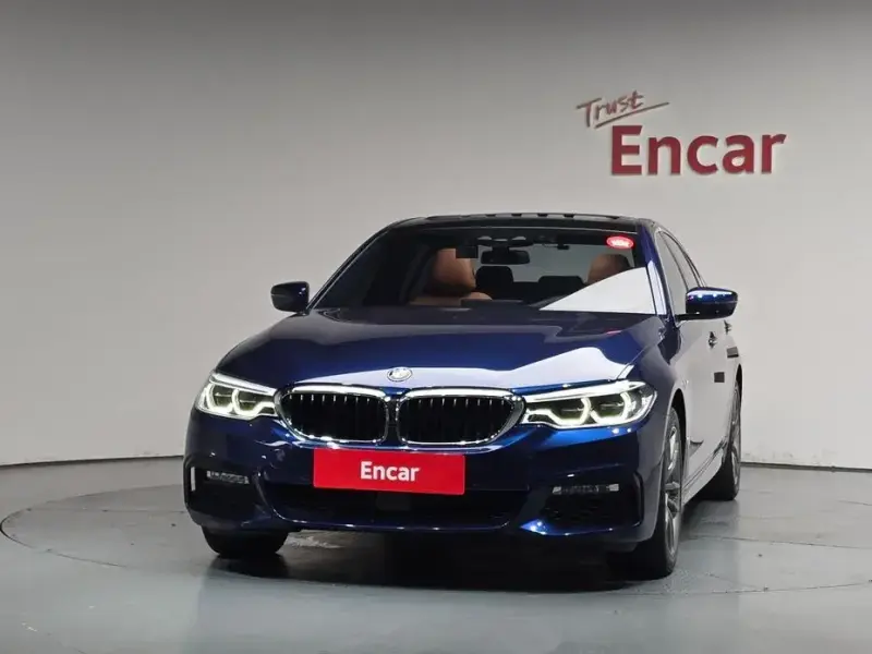 2018 BMW 5 серии с пробегом 67 818 км