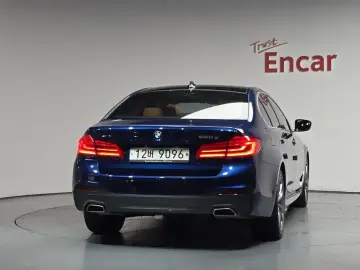 2018 BMW 5 серии с пробегом 67 818 км