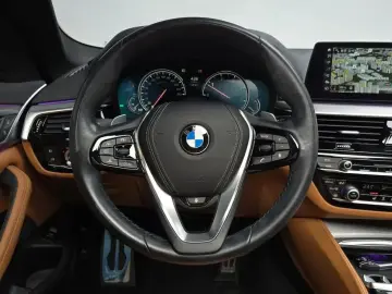 2018 BMW 5 серии с пробегом 67 818 км