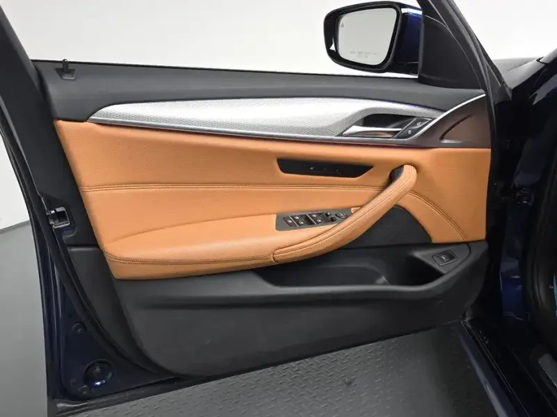 2018 BMW 5 серии с пробегом 67 818 км