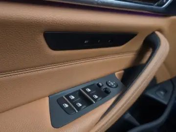 2018 BMW 5 серии с пробегом 67 818 км