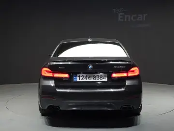 2021 BMW 5 серии с пробегом 105 101 км