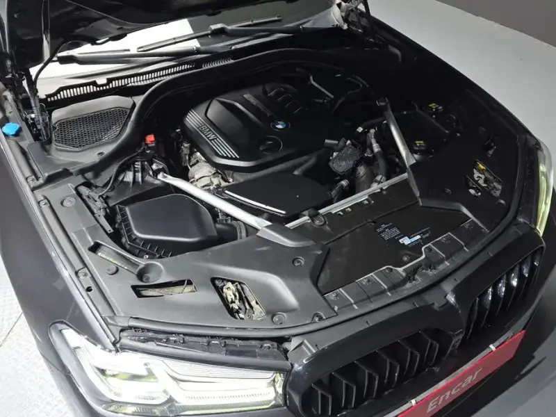 2021 BMW 5 серии с пробегом 105 101 км