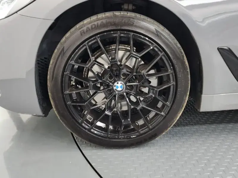 2019 BMW 5 серии с пробегом 123 726 км