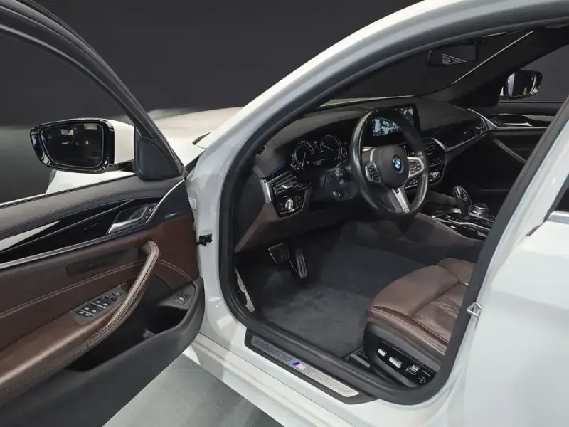 2018 BMW 5 серии с пробегом 86 573 км