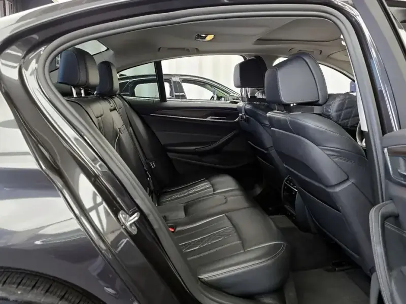 2019 BMW 5 серии с пробегом 53 354 км