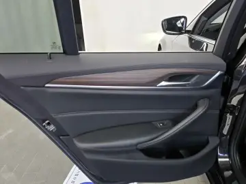 2019 BMW 5 серии с пробегом 53 354 км