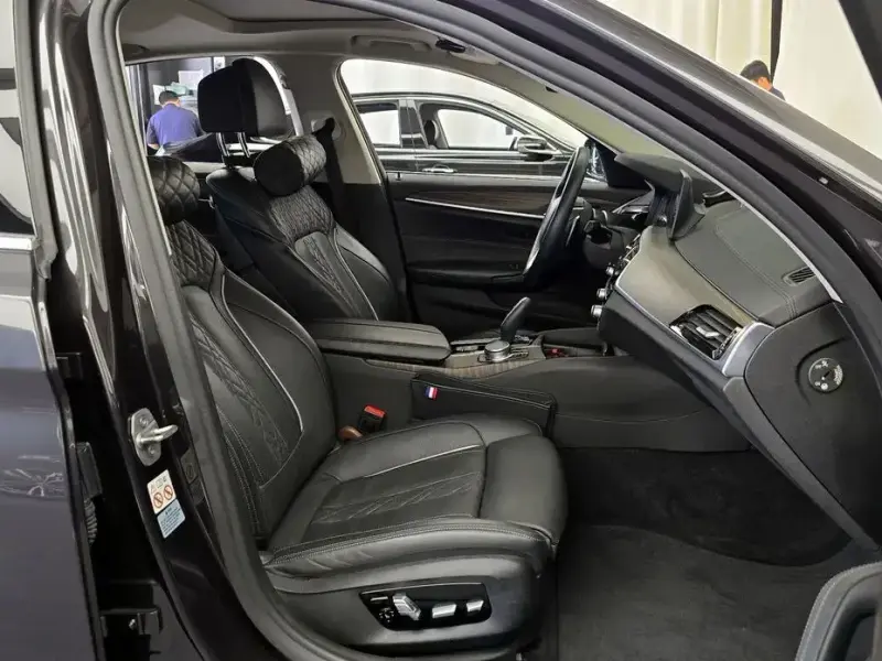 2019 BMW 5 серии с пробегом 53 354 км
