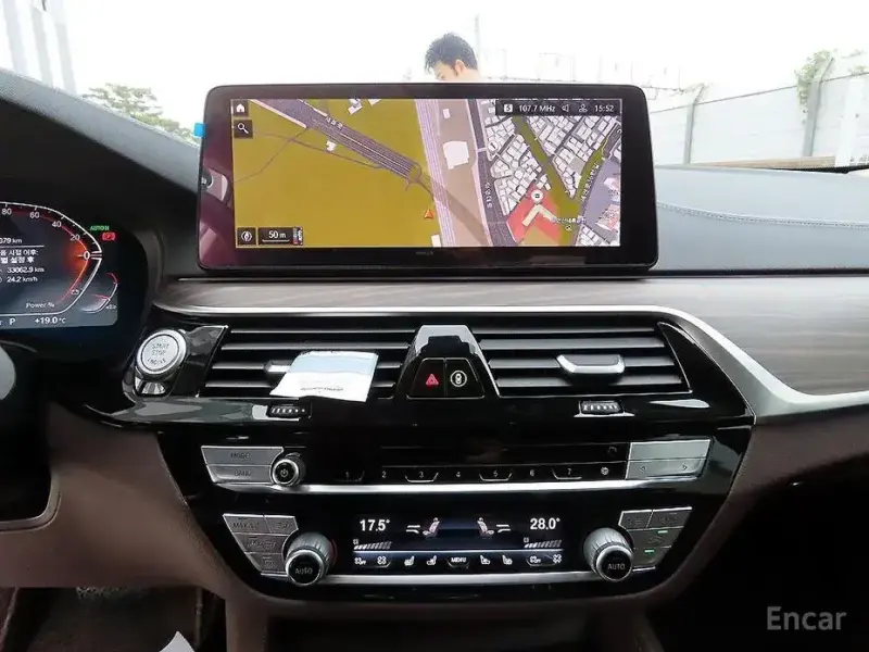2021 BMW 5 серии с пробегом 73 361 км