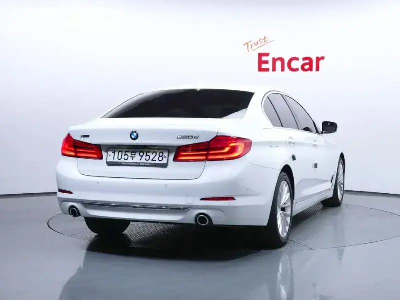 2020 BMW 5 серии с пробегом 116 016 км