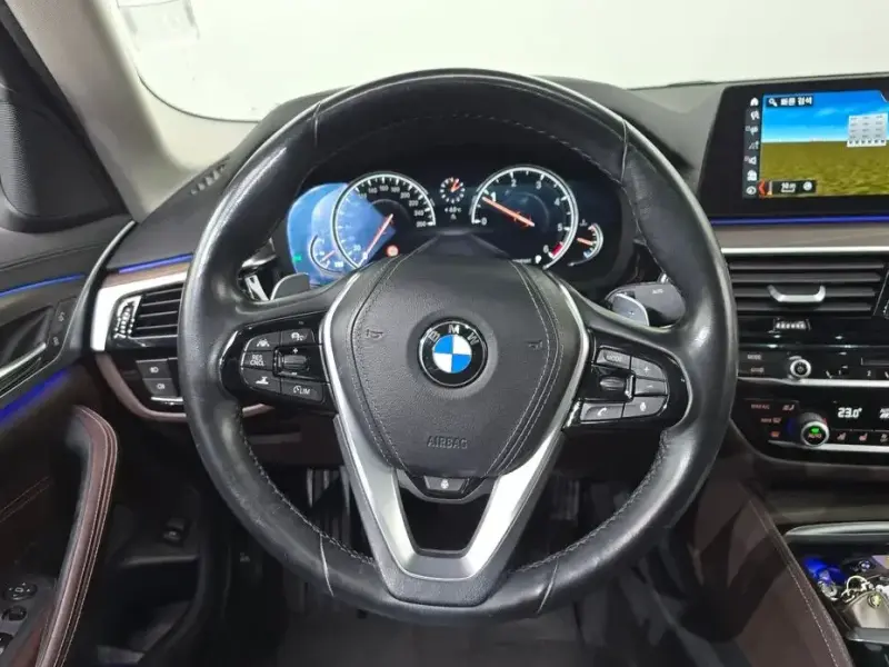 2018 BMW 5 серии с пробегом 98 335 км