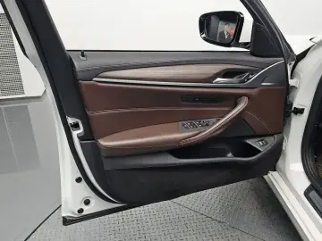 2018 BMW 5 серии с пробегом 96 556 км