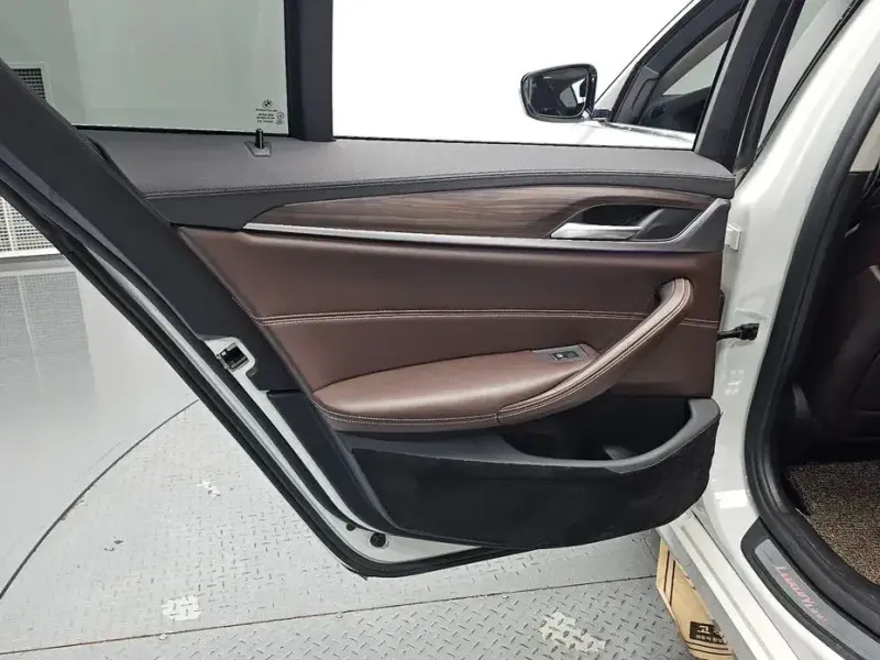 2018 BMW 5 серии с пробегом 96 556 км
