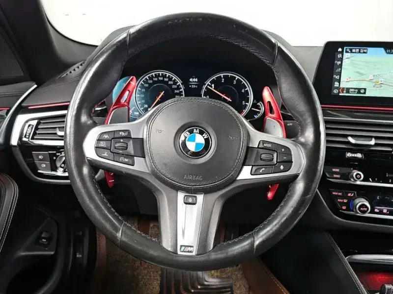 2018 BMW 5 серии с пробегом 140 699 км