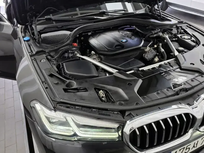 2020 BMW 5 серии с пробегом 76 862 км