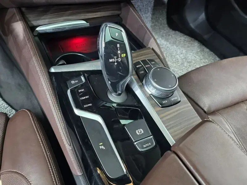 2018 BMW 5 серии с пробегом 93 619 км