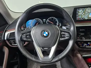 2018 BMW 5 серии с пробегом 93 619 км