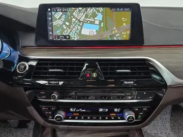 2018 BMW 5 серии с пробегом 93 619 км