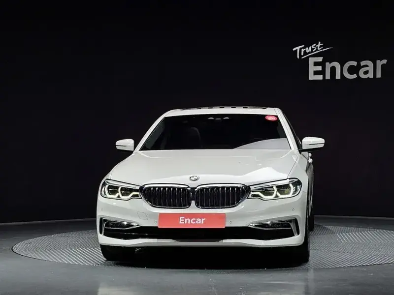 2020 BMW 5 серии с пробегом 83 624 км