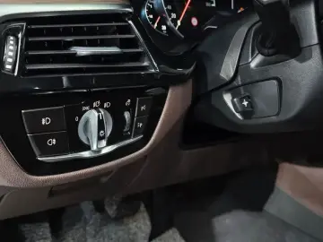 2018 BMW 5 серии с пробегом 93 619 км