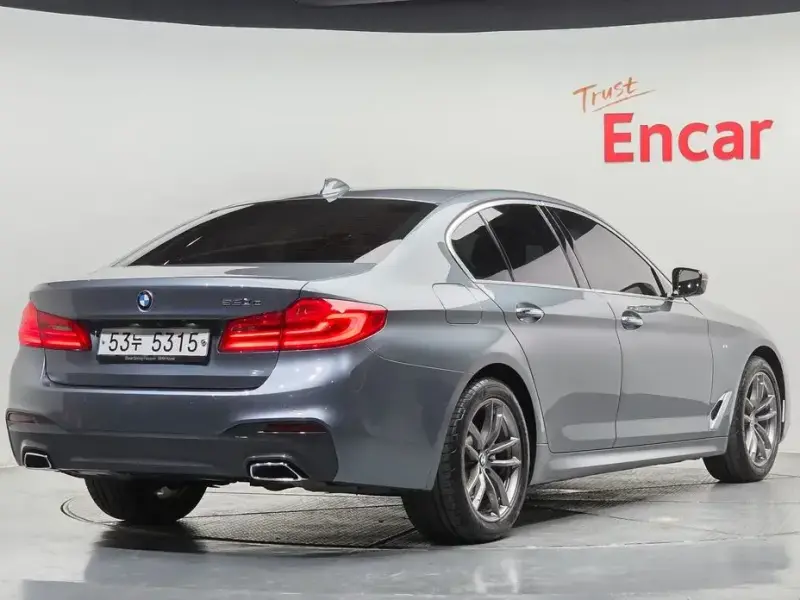 2018 BMW 5 серии с пробегом 65 670 км