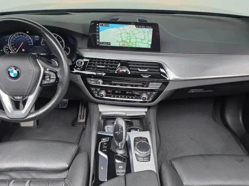 2018 BMW 5 серии с пробегом 65 670 км