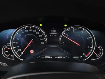 2018 BMW 5 серии с пробегом 65 670 км