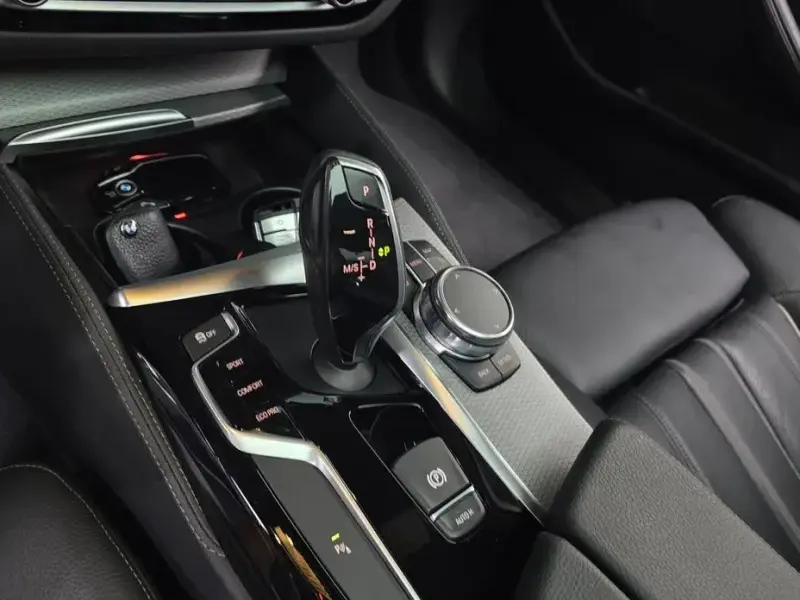 2018 BMW 5 серии с пробегом 65 670 км