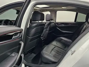 2019 BMW 5 серии с пробегом 102 053 км