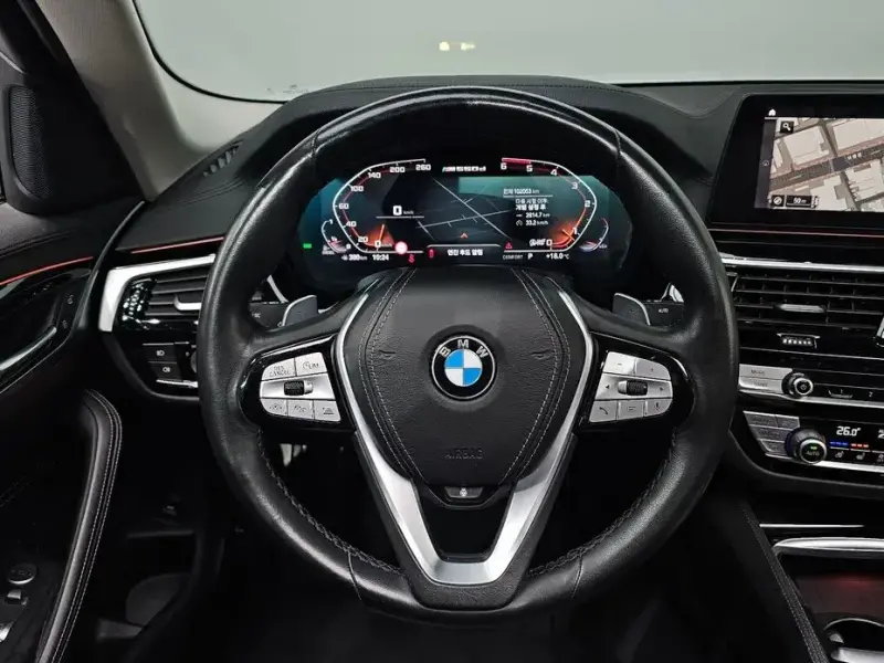 2019 BMW 5 серии с пробегом 102 053 км