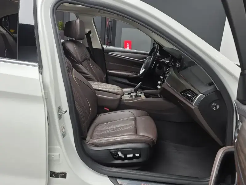 2018 BMW 5 серии с пробегом 124 225 км