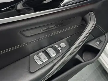 2019 BMW 5 серии с пробегом 102 053 км