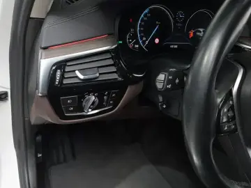 2018 BMW 5 серии с пробегом 124 225 км