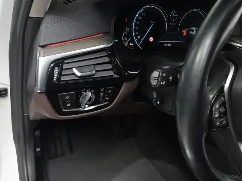2018 BMW 5 серии с пробегом 124 225 км