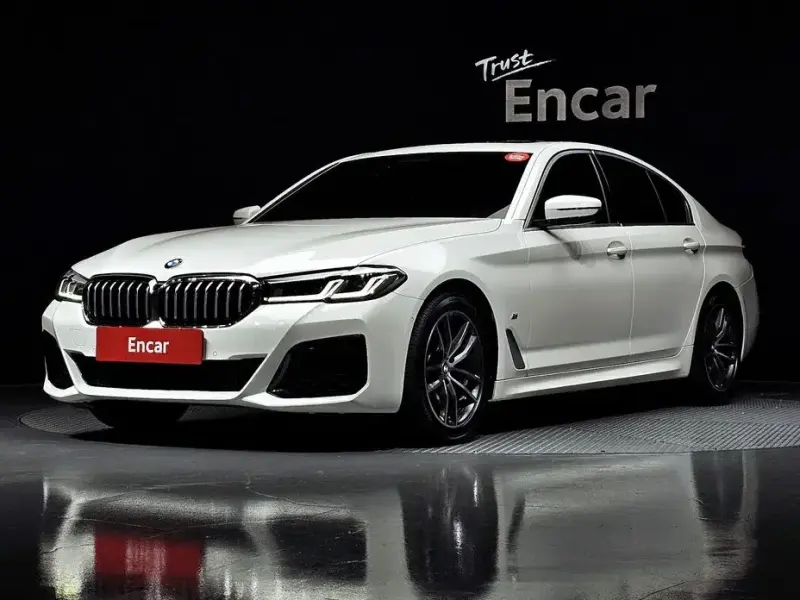 2021 BMW 5 серии с пробегом 128 493 км