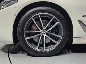 2021 BMW 5 серии с пробегом 128 493 км