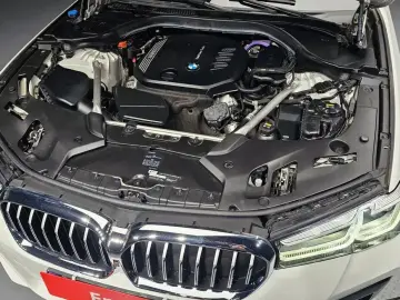 2021 BMW 5 серии с пробегом 128 493 км