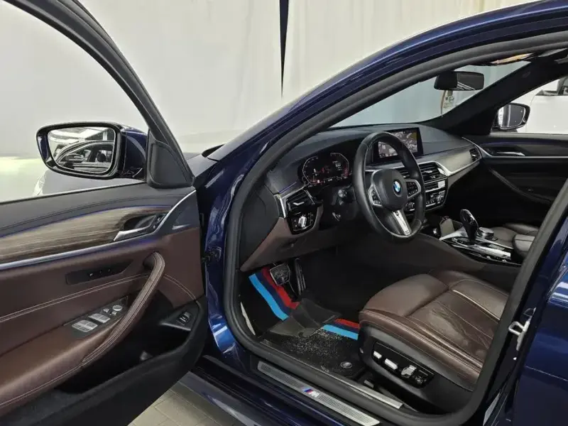 2019 BMW 5 серии с пробегом 120 725 км